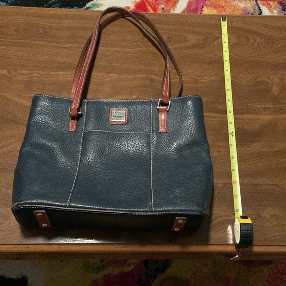 Dooney & Bourke Market Tote in Navy - Picture 10 of 10